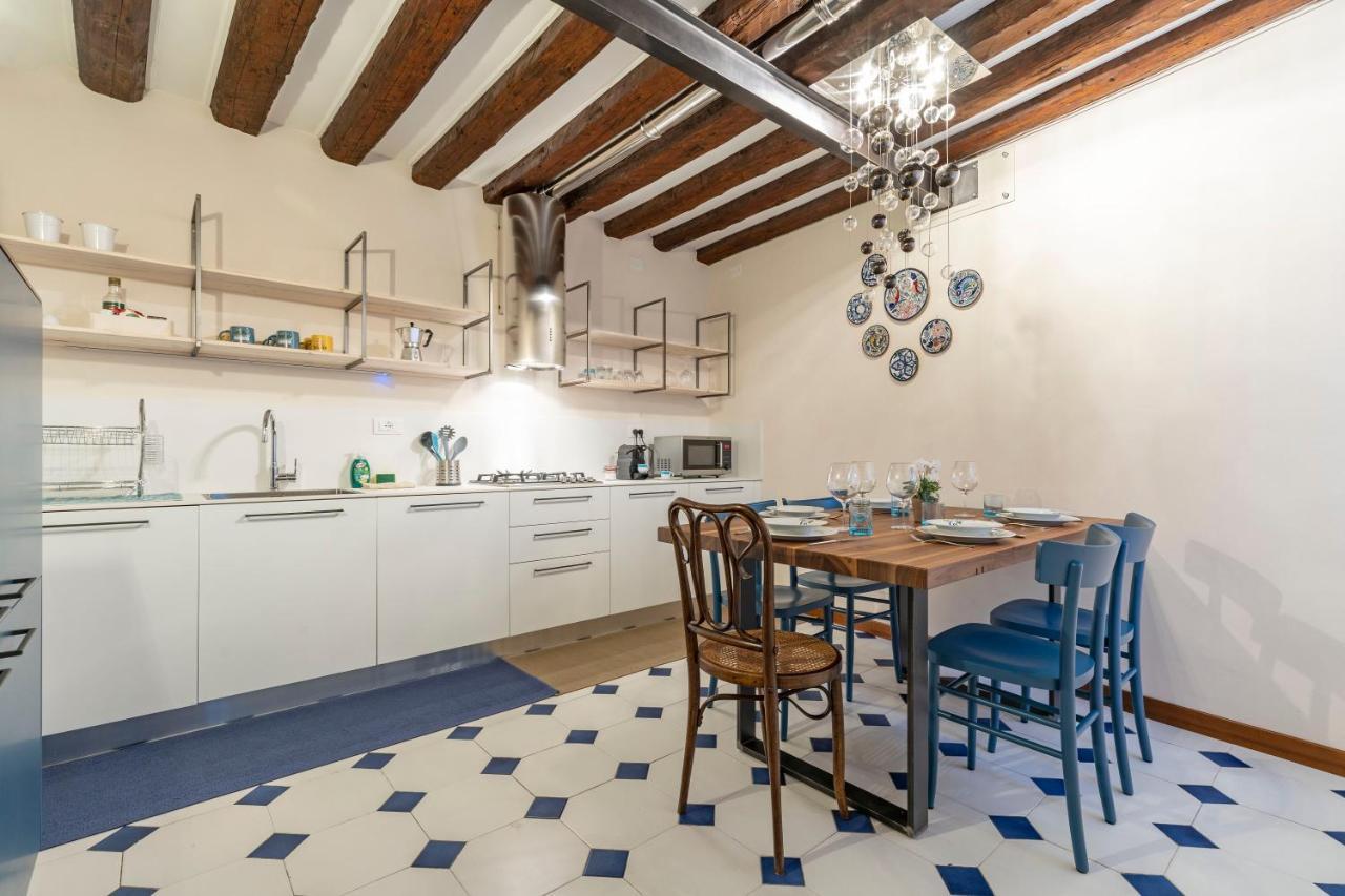 Апартаменти San Silvestro House Венеція Екстер'єр фото